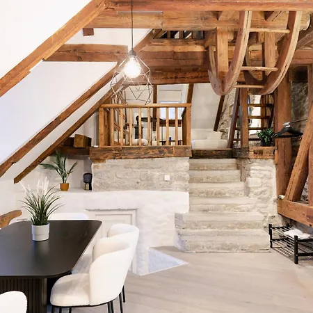 Apartment Stunning Three-level In Historic Old Town *