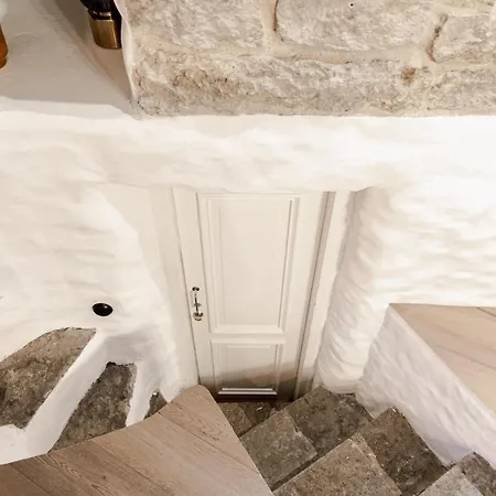 Stunning Three-level In Historic Old Town * Tallinn