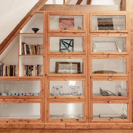 Stunning Three-level In Historic Old Town Tallin