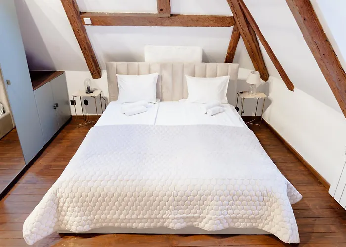 Apartment Stunning Three-level In Historic Old Town Reval