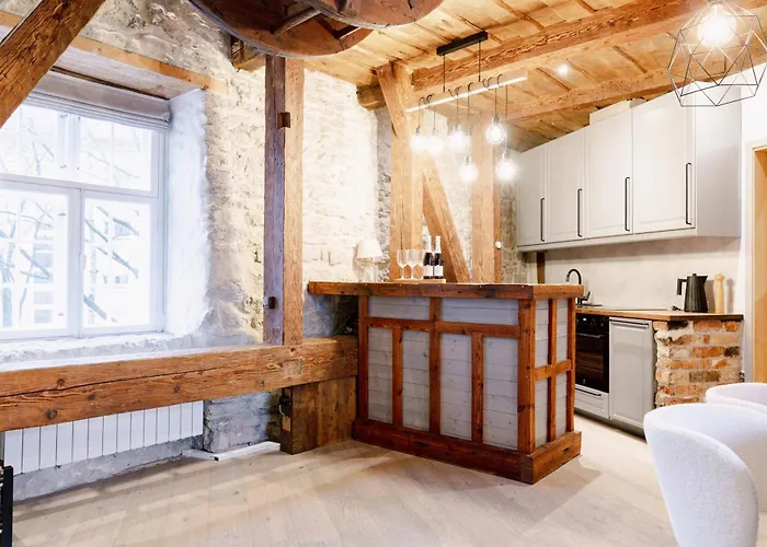 Apartment Stunning Three-level In Historic Old Town Reval
