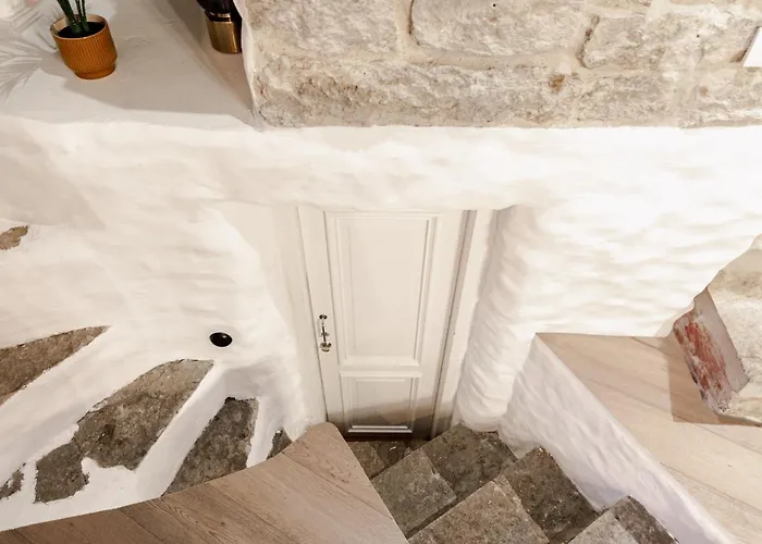 Stunning Three-level In Historic Old Town * Tallin